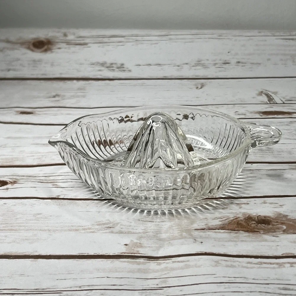 Vintage Citrus Juicer Clear Ribbed Glass Vintage Style Manual Reamer 6.5in